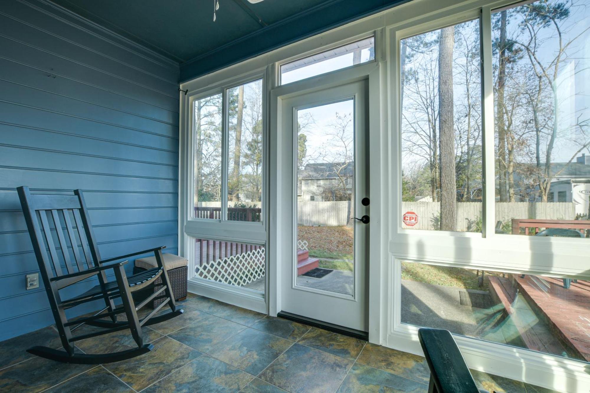 Lovely Fayetteville Home Deck And Fireplace! Exterior foto