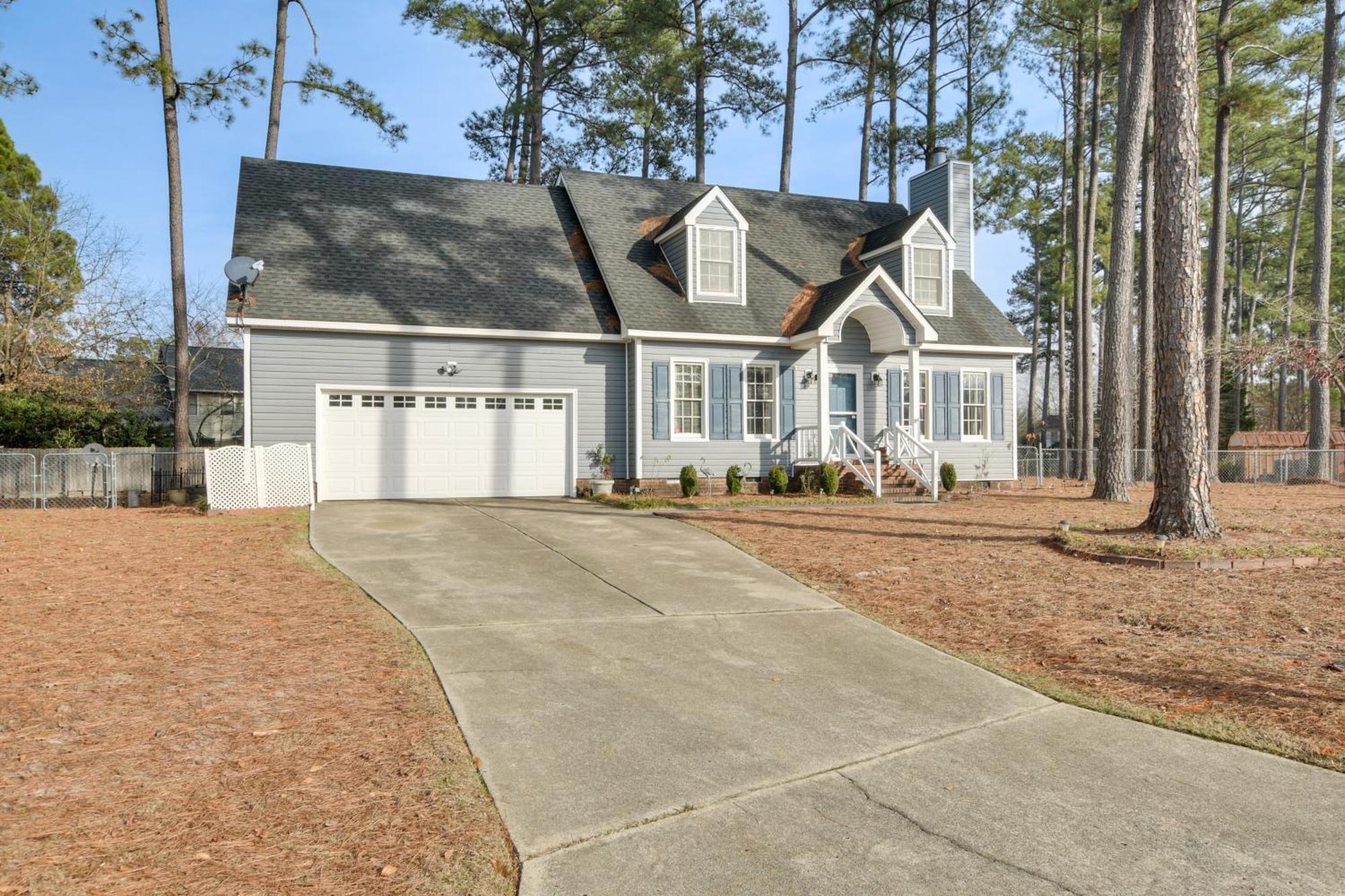 Lovely Fayetteville Home Deck And Fireplace! Exterior foto